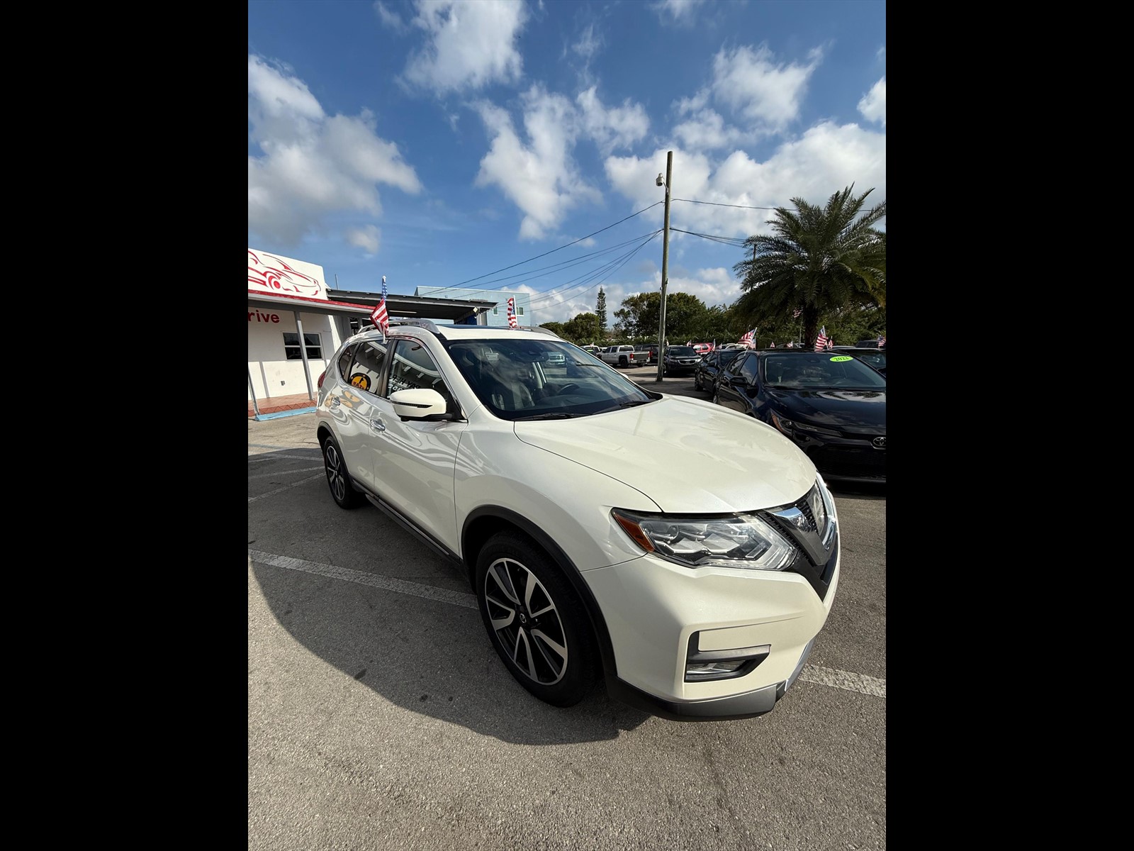 2017 NISSAN Rogue in Princeton, FL