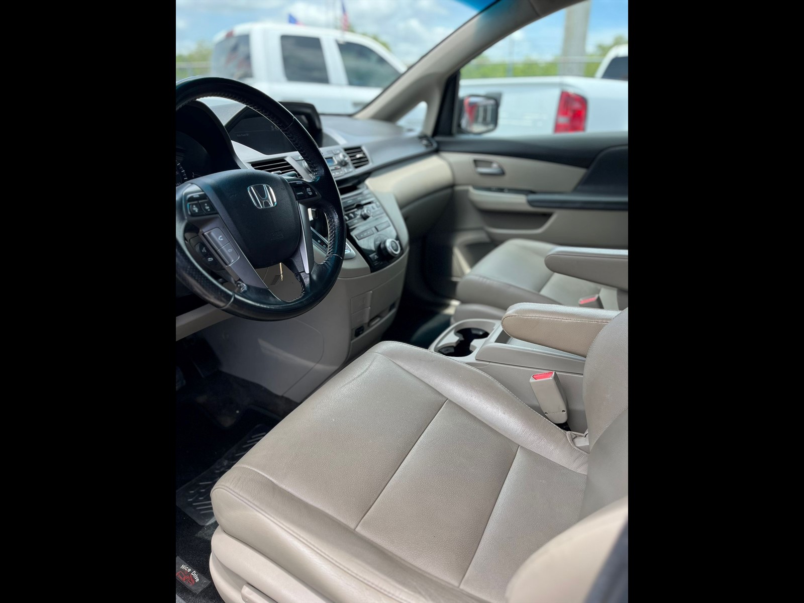 2013 HONDA Odyssey in Princeton, FL