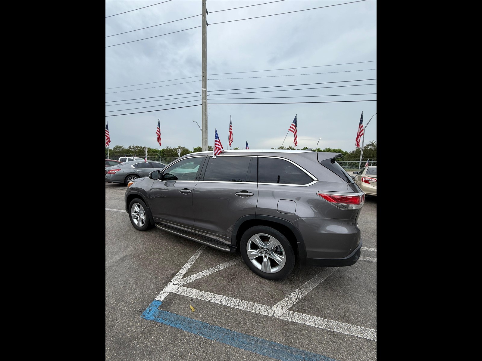 2016 TOYOTA Highlander in Princeton, FL