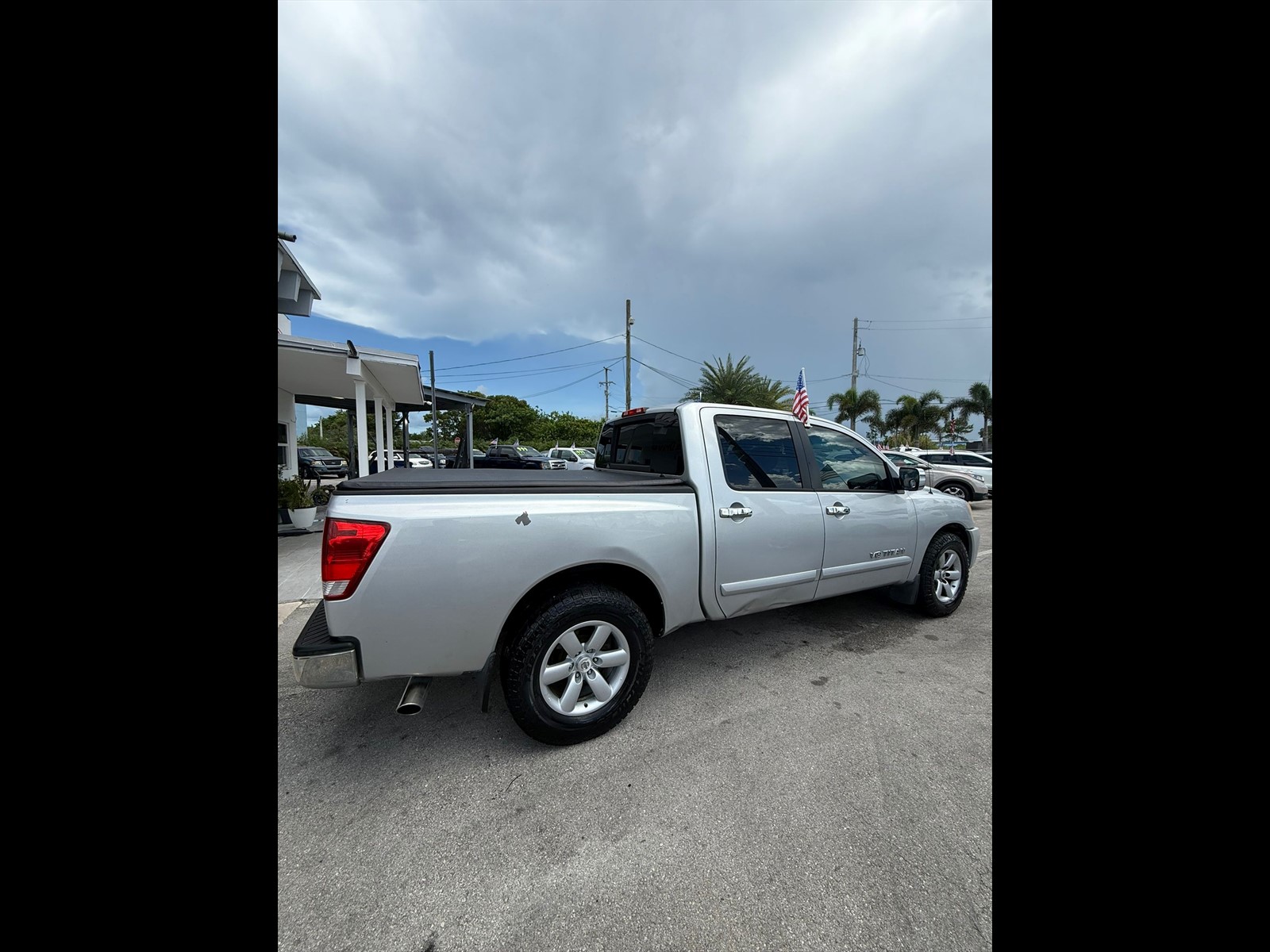 2011 NISSAN Titan in Princeton, FL