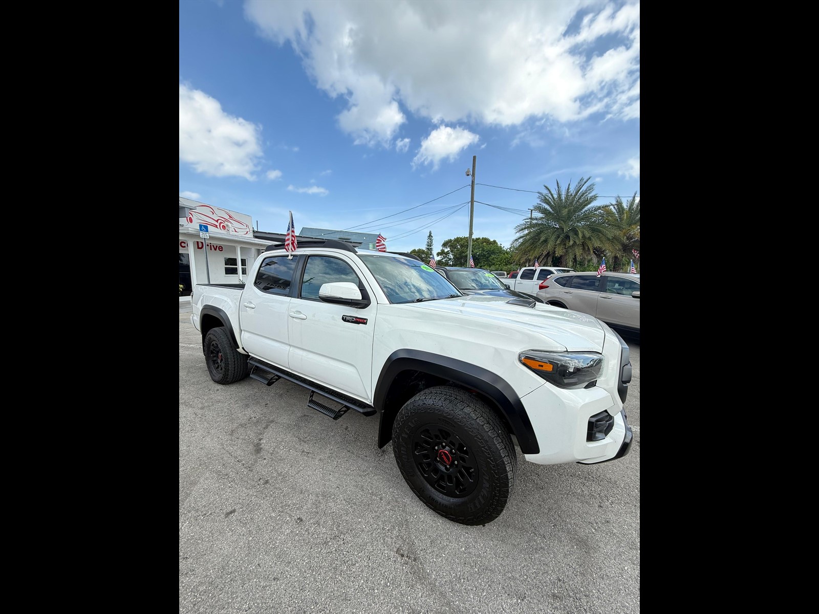 2019 TOYOTA Tacoma in Princeton, FL