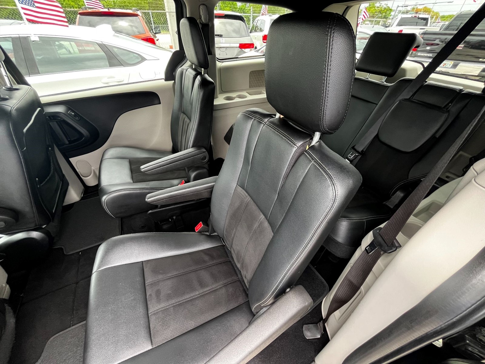 2019 Dodge Grand Caravan in Princeton, FL