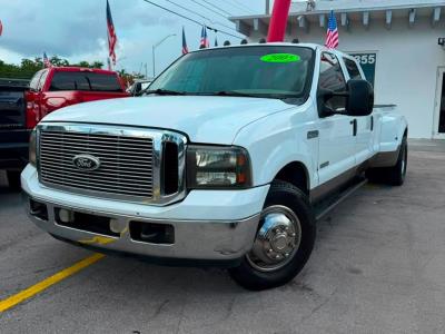 2005 Ford F-350 XLT Crew Cab SWB DRW's photo