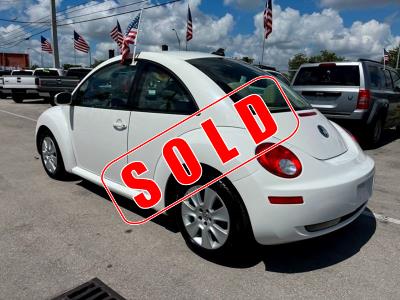 2010 Volkswagen New Beetle in Princeton, FL