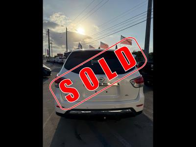 2013 Nissan Pathfinder in Princeton, FL