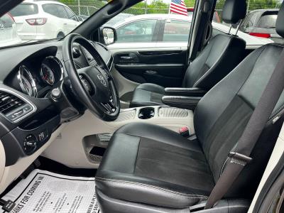 2019 Dodge Grand Caravan in Princeton, FL