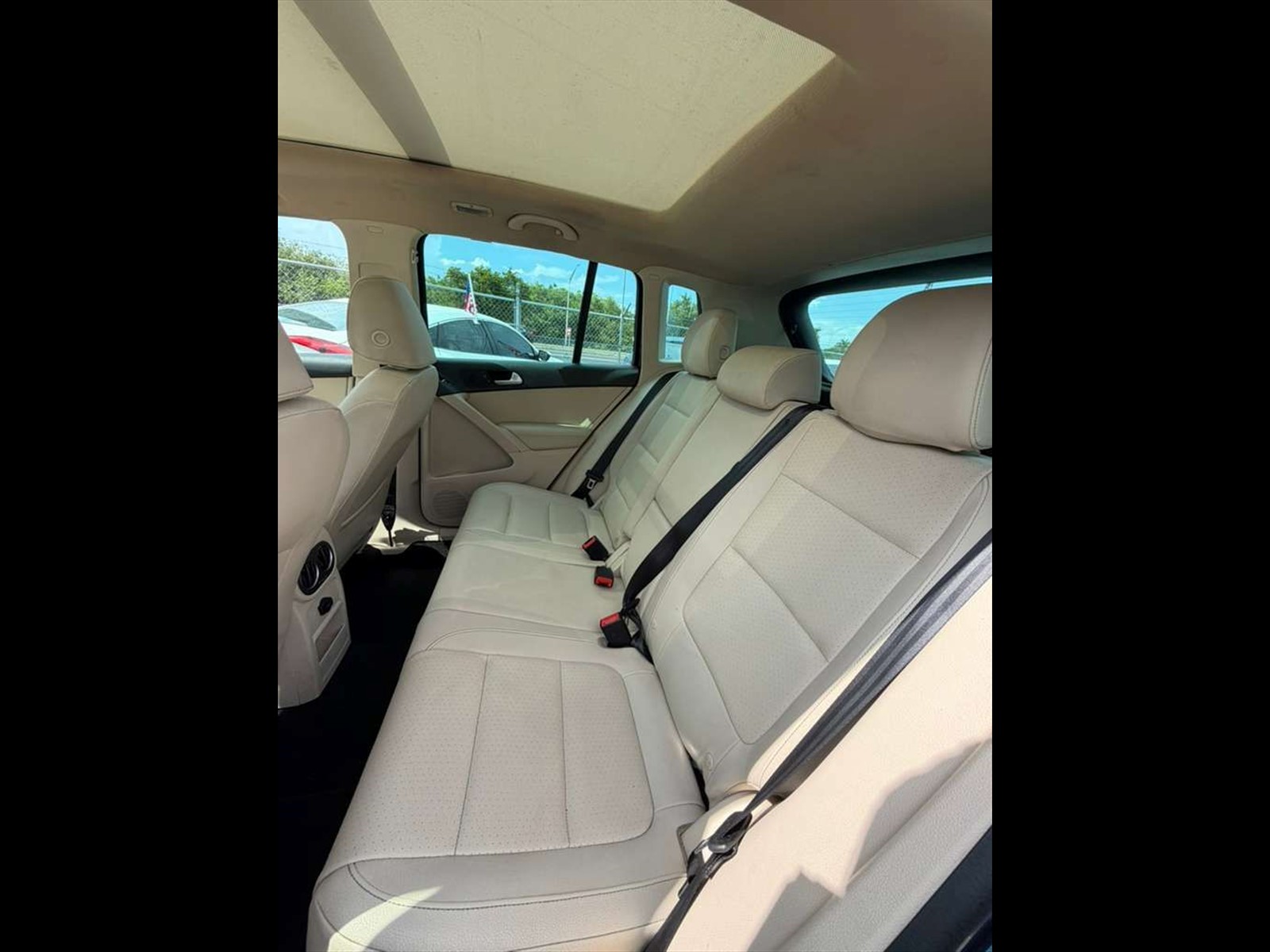 2015 VOLKSWAGEN Tiguan in Princeton, FL