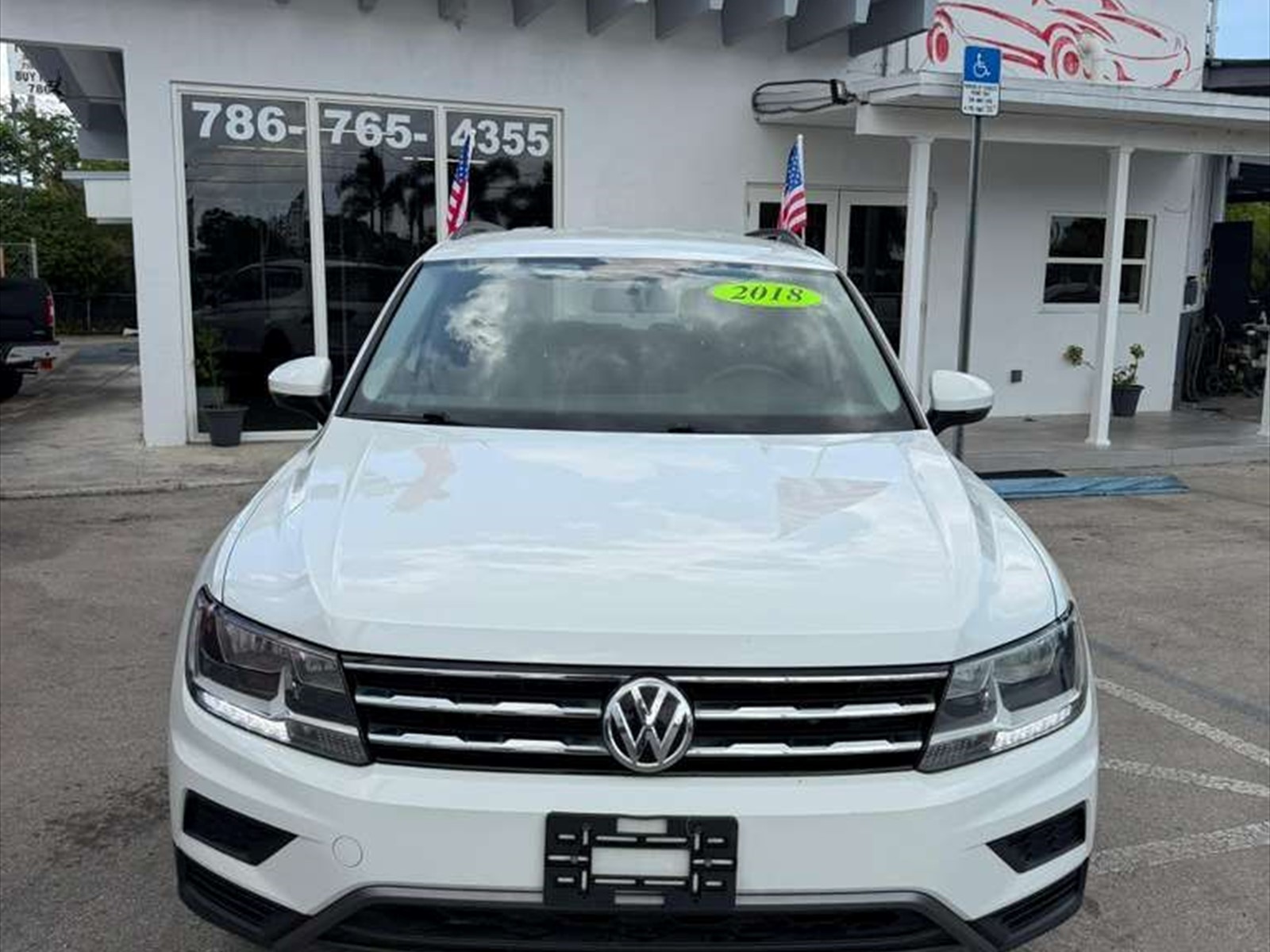 2018 VOLKSWAGEN Tiguan in Princeton, FL