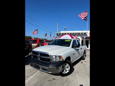 2018 RAM 1500  4WD/4x4